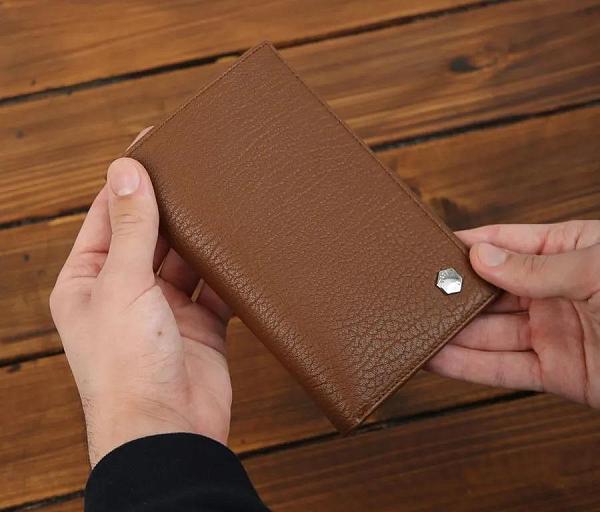 Портмоне путешественника Petek из натуральной кожи 574P.X67.04+209 Petek, Артикул: 574P.X67.04+209 фото №1