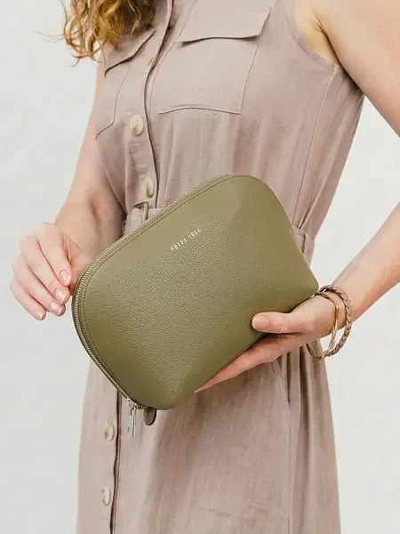 Косметичка из натуральной кожи Petek 22140.952.78 Petek, Артикул: 22140.952.78 фото №1