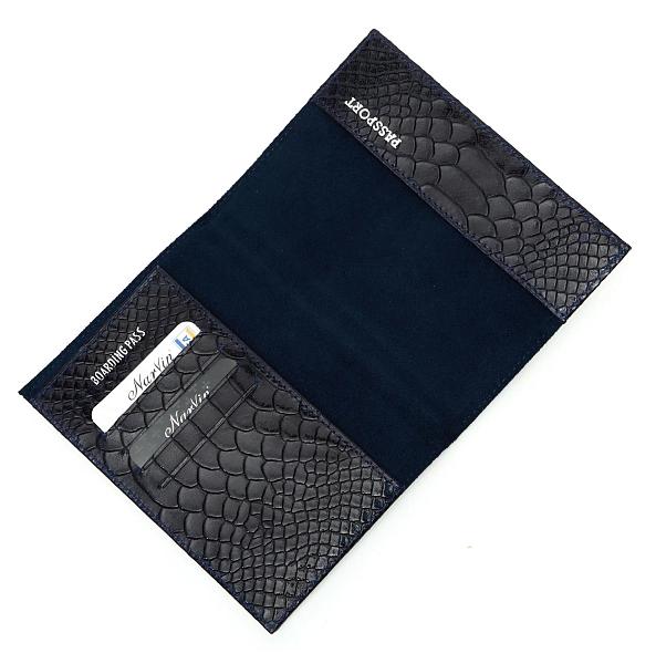 Обложка на паспорт из натуральной кожи NARVIN 9161-Anaconda D.Blue Vasheron, Артикул: 9161-Anaconda D.Blue фото №1